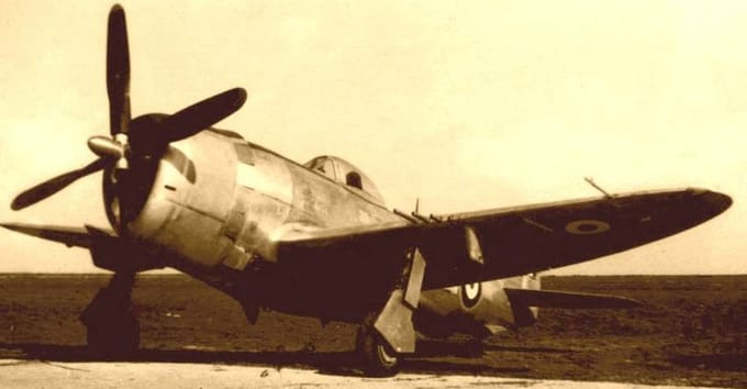 Italeri Modelbouwpakket Vliegtuigen - 2835 Republic P-47D Thunderbolt - Propeller Vliegtuig Plastic - 1:48 - Modelbouw
