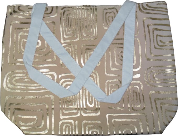 Schoudertas cremekleur met gouden patroon #1