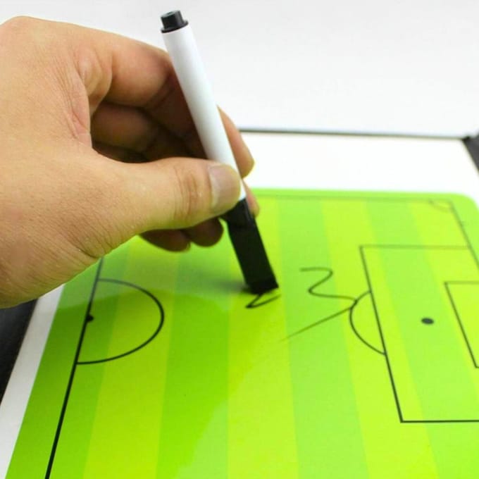 Zolta - Voetbal Tactiekbord - Magneten en Marker - Weerbestendig