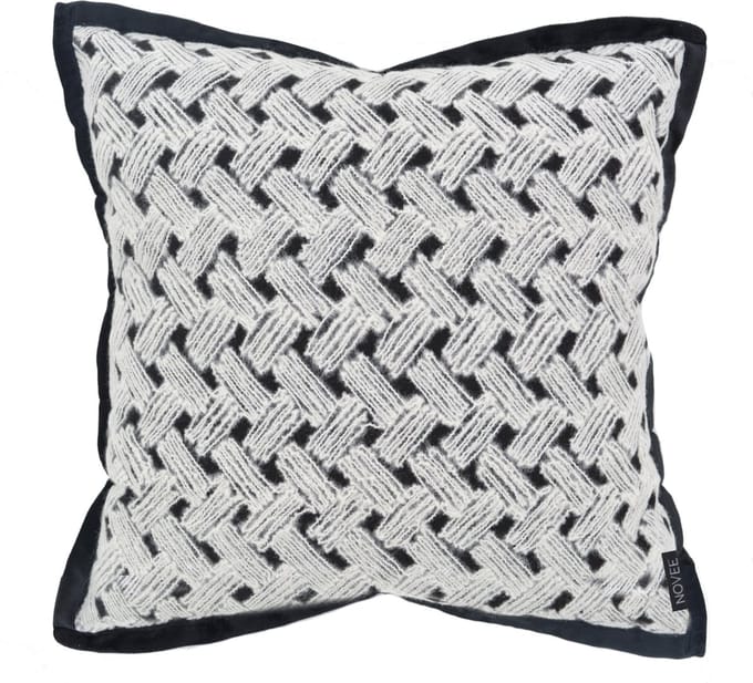 NOVÉE Nordic braid | 45 x 45 cm | kussenhoes | velvet/polyester