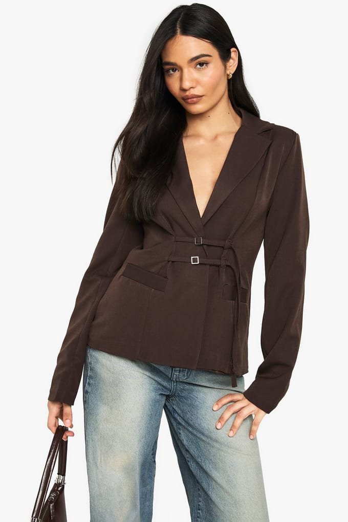 boohoo Dames Buckle Detail Tailored Blazer | Chocoladebruin | Maat: 44