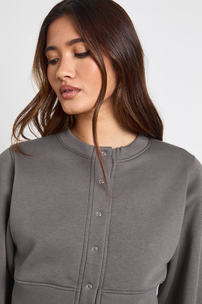 boohoo Dames Ballonmouw Sweatshirt met Getailleerde Taille en Drukknopen | Charcoal | Maat: Large