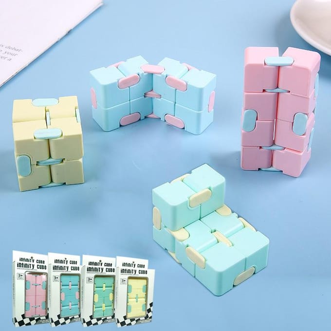 Grensoverschrijdende Flip Pocket Dobbelstenen Rubiks Kubus Creatieve Vinger Rubiks Kubus Decompressie Vent Variëteit geel