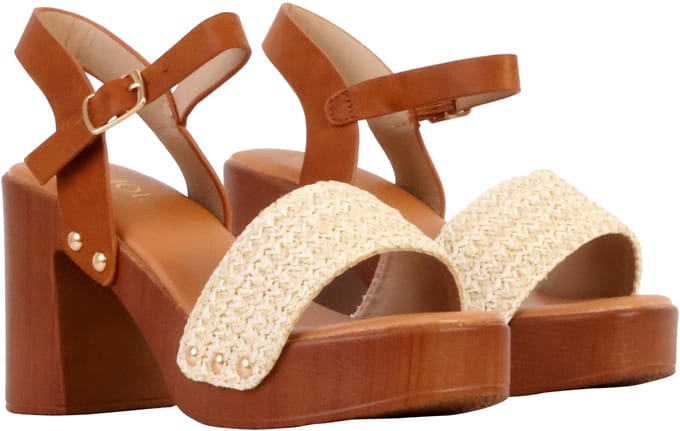 Sandalen met hak en bandjes