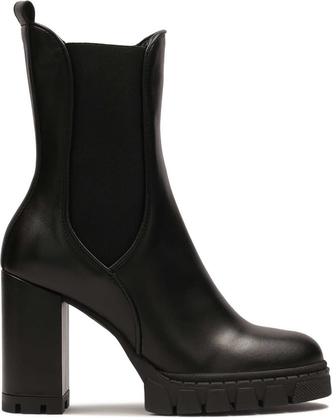 Leather heeled boots with high upper