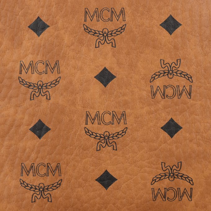 MCM Stark Messing Metaal Decor Gecoat Canvas En Leer Rugzak Damesrugzak Cognac-Brandy MMKFSVE05CO001 Basic Set (Bag+Dust Bag)