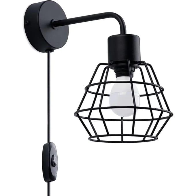 Wandlamp SUBA met open geometrische stalen kap - Sollux Lighting - IP20 - Zwart staal behuizing - 15 x 23 x 23 cm - 1 x E14 LED, exclusief lichtbron - Max. 10 W - Industriële wandlamp voor woonkamer, slaapkamer en eetkamer