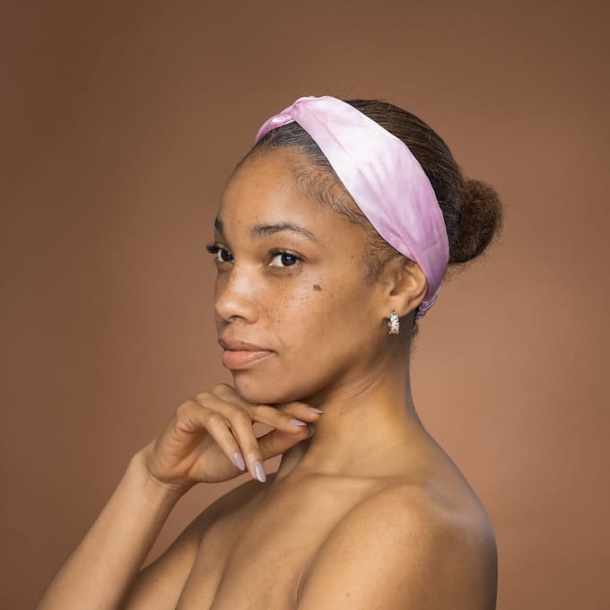 Roze Satijnen Haarband met Twist - Hoofdband voor Volwassenen - Groot - AfricanFabs®