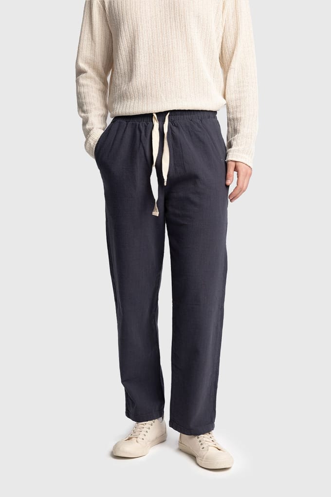 Rechtafstaande Broek met Touwtjes in de Taille