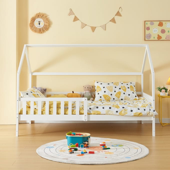 Kinderbed Ydre huisbed met bedbodem 120x200 cm wit [en.casa]