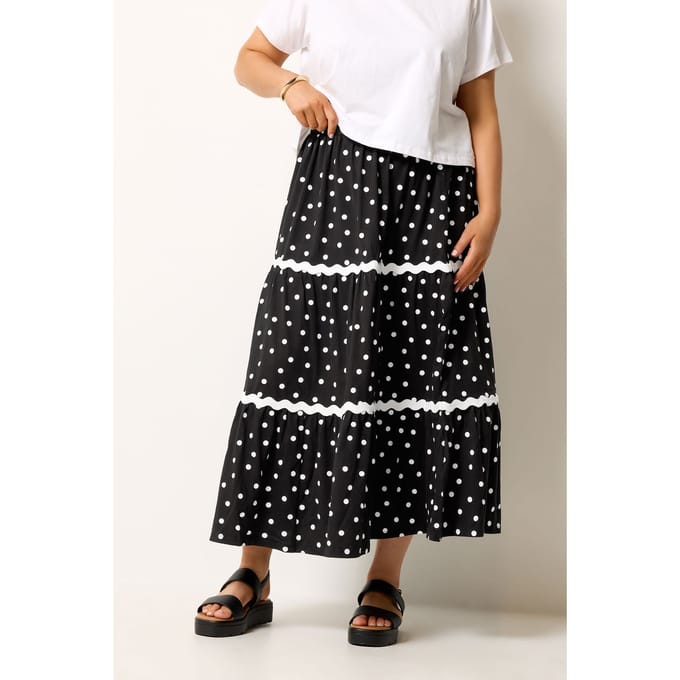 Yours Maxirok Met Zwarte Polkadots En Contrasterende Werveling Size 46