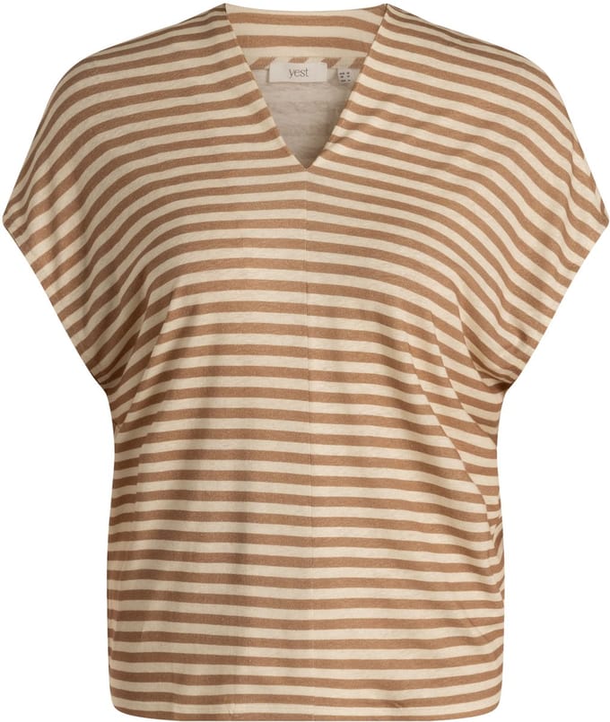 Yest Curve shirt Nessa