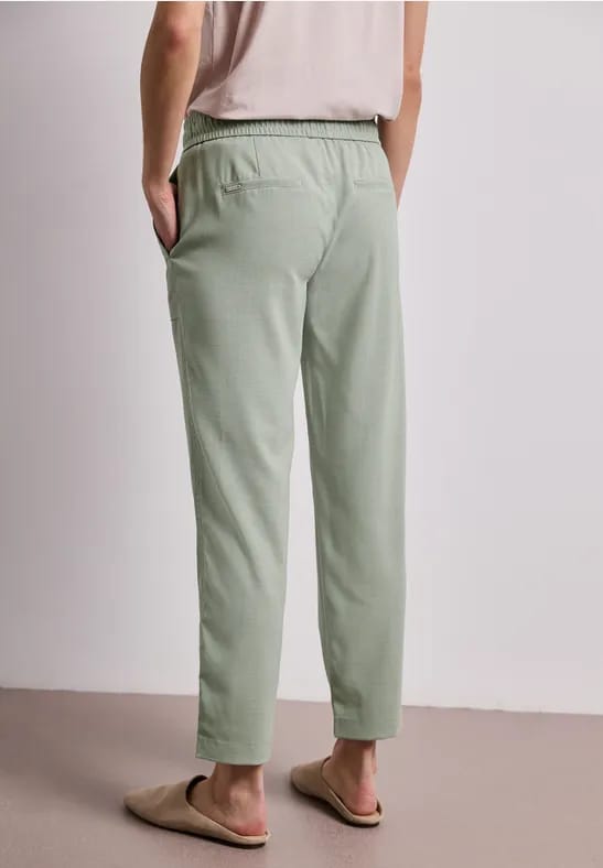 Slim legs in gemêleerde look