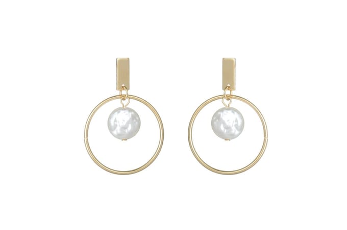 Emilie collection - oorbellen - oorhangers - parel - goudkleurig