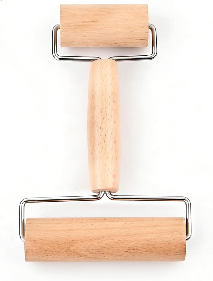 Houten deegroller met dubbele rollen, ideaal voor het uitrollen van pizza, desserts en dumplingdeeg, perfect bakaccessoire voor elke thuisbakker