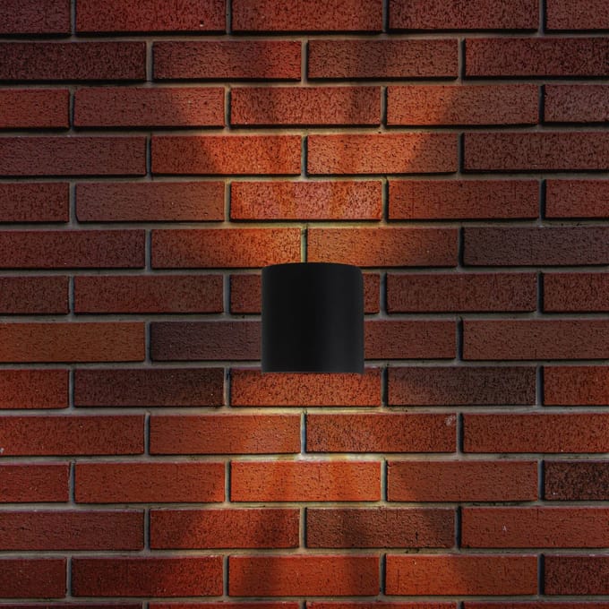 Näve LED buiten wandlamp ALECTO, zwart, hoogte 10 cm, IP54 up/down