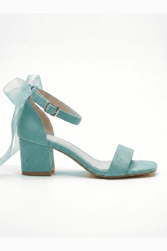 Rochelle Ivoor Bridal Sandalen with Ribbon