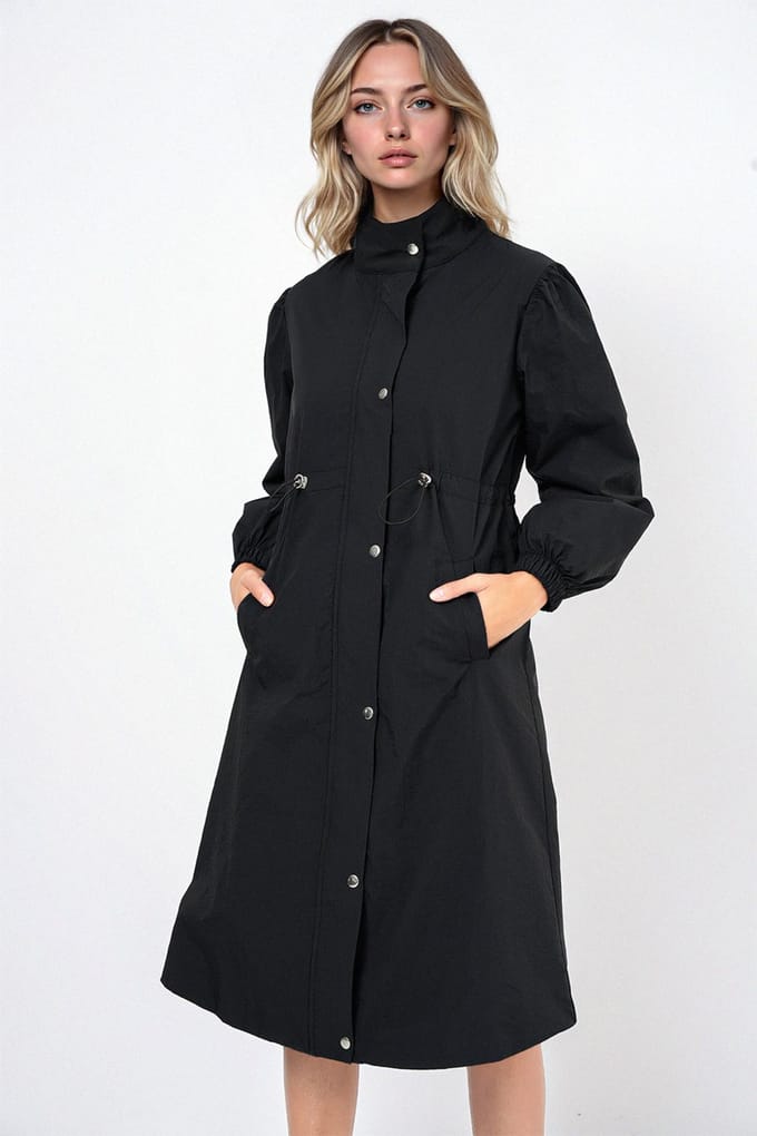 Lange Lijn Trenchcoat met Omgeslagen Kraag