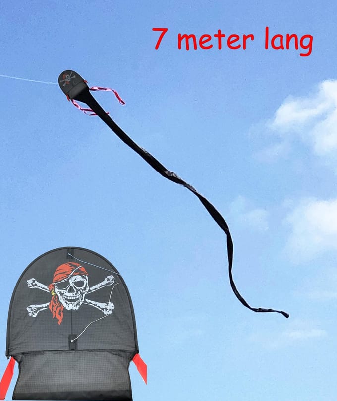 Piraten Vlieger - met een 7 meter lange mega staart