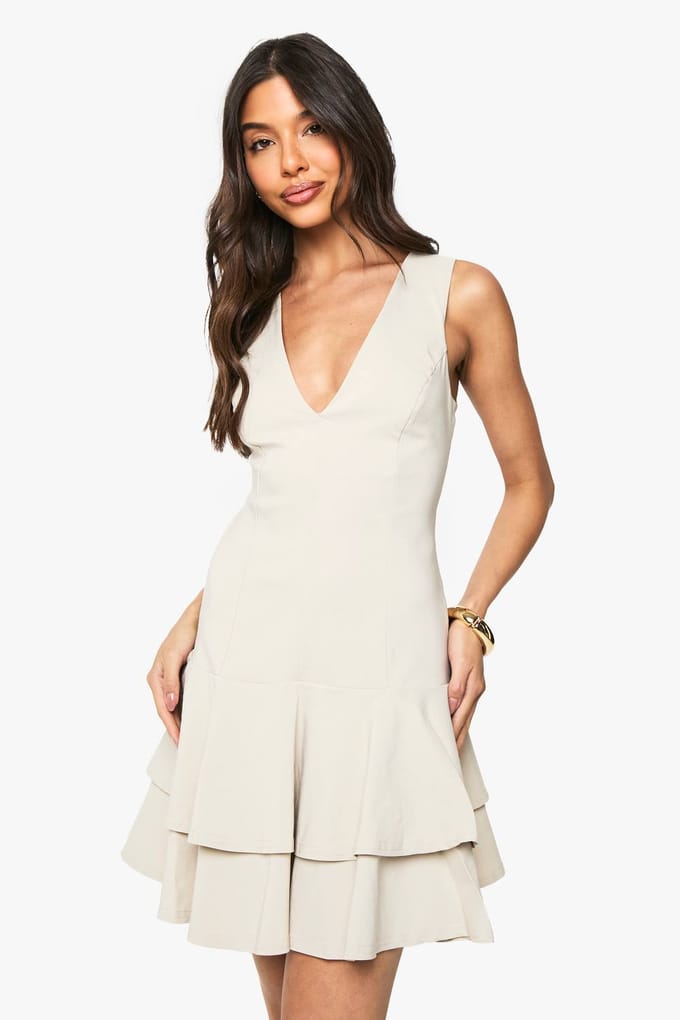 boohoo Dames Bengaline plunge mini-jurk met ruchenzoom en shift-silhouet | Stone | Maat: 8