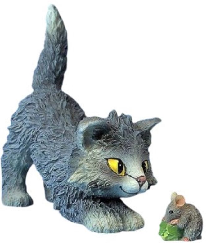 Speelse kat met muis- Catissimo Beeldje - Parastone - 4, 6 cm