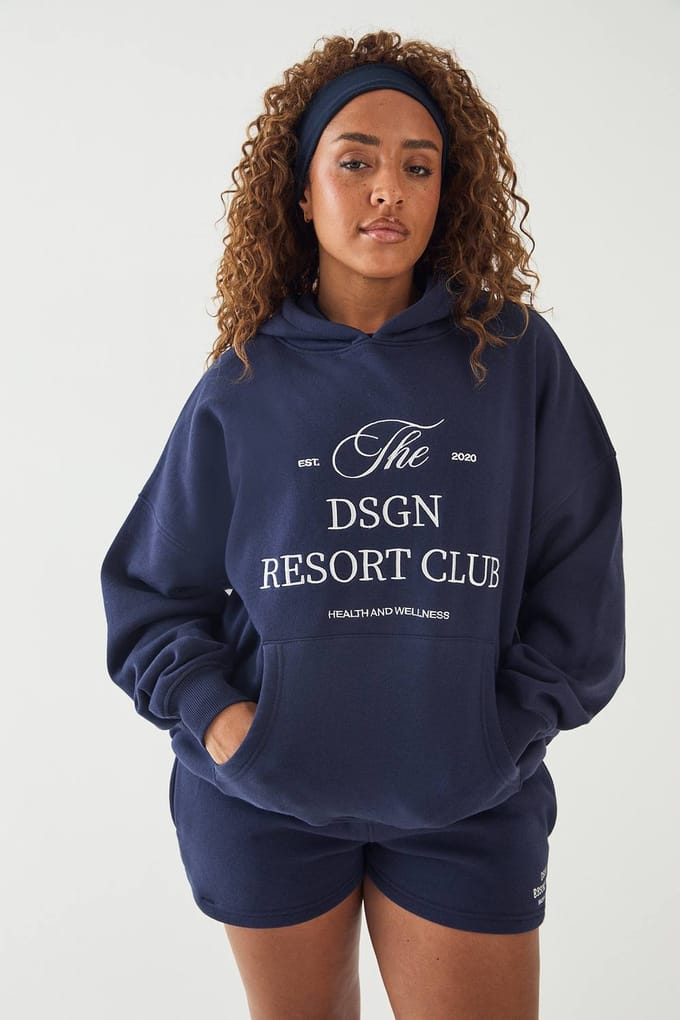 Dames Dsgn Studio Resort Club Oversized Hoodie | Marineblauw | Maat: Small