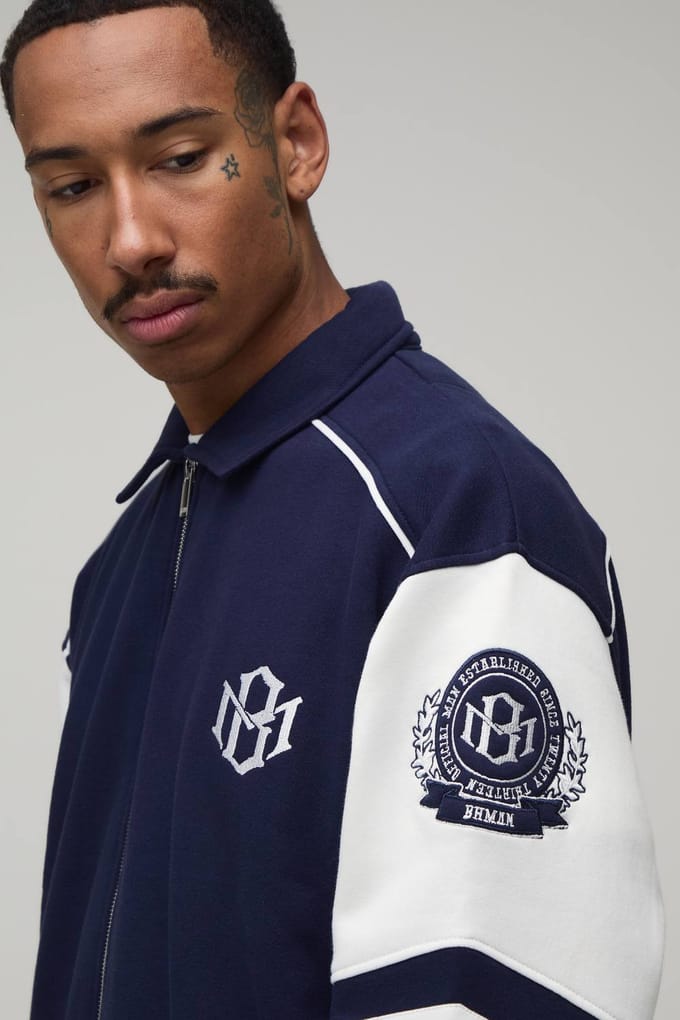 Boxy Fit Varsity Jack Met Kraag En Colour Block Design | Navy | Size Medium