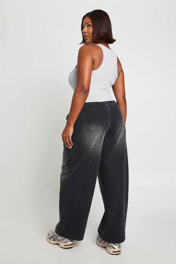 boohoo Dames Plus Verstelbare Taille Wijde Pijpen Jeans | Washed Black | Maat: 46