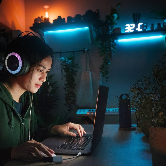 B.K.LICHT - Led Strip - 5 meter - met USB - met RGB - dimbaar - gekleurd licht - met afstandsbediening