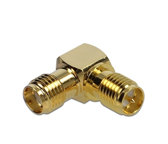 RP-SMA (v) - SMA (v) haakse adapter - 50 Ohm / 10 GHz