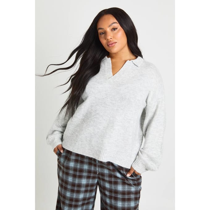boohoo Dames PLUS MET KRAGEN EN V-HALS GEBREIDE TOP | Grey | Maat: 22