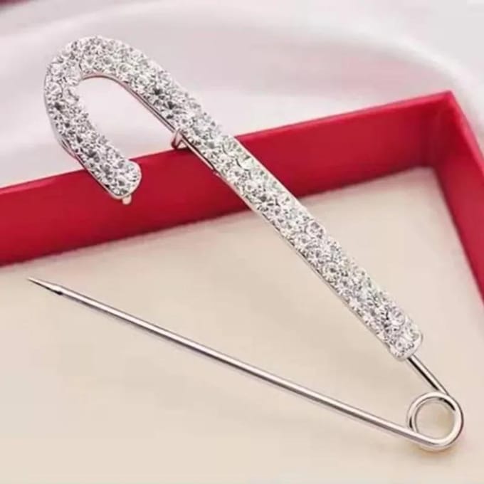 Leuke Legering Strass Spelden Voor Broek Taille Aanpassing Dames Vest Sjaal Sjaal Veiligheidsbroches Koreaanse Eenvoudige Luxe Sieraden zilver