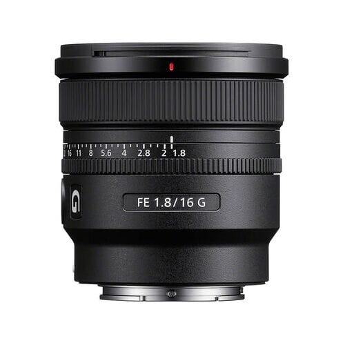 SEL 16mm f/1.8 G  Sony FE-vatting