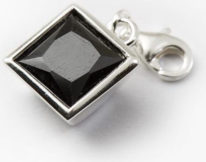 Zilveren Vierkant kristalgeslepen zwart armband bedel