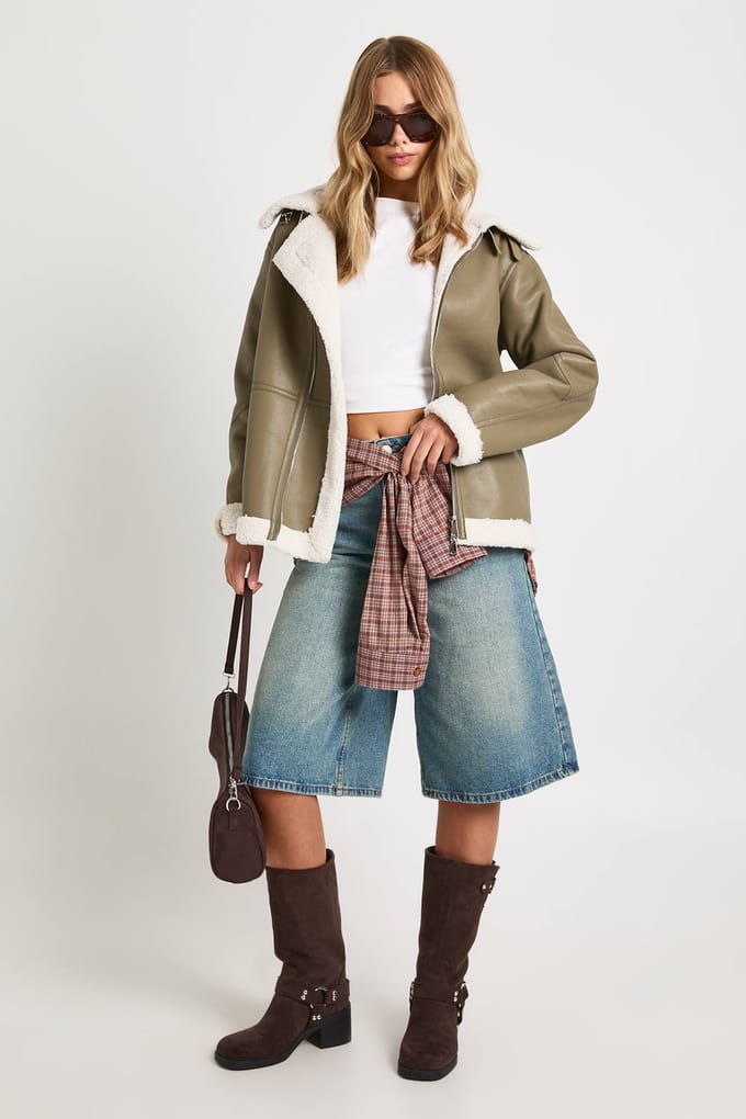 boohoo Dames Teddy Trim Gehechte Kunstleren Aviator Jas | Kaki | Maat: 36