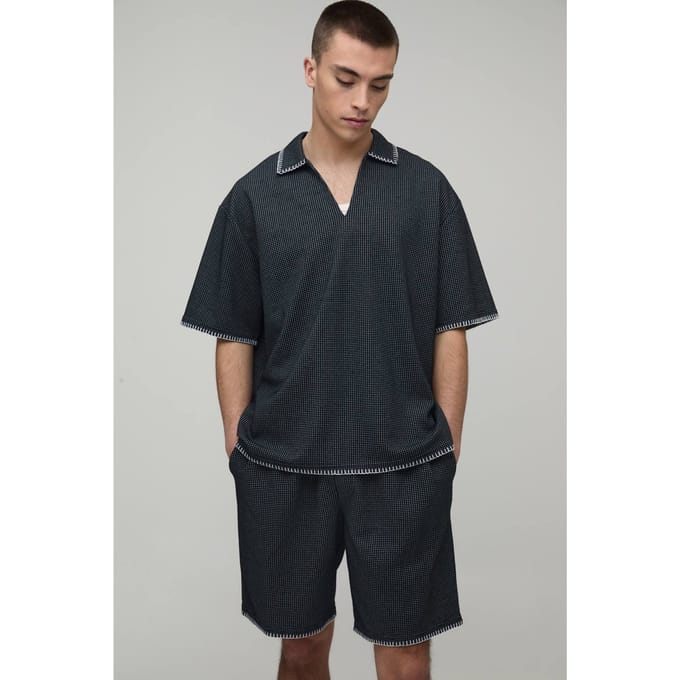 Waffle Contrast Stitch Oversized V-Neck Shirt & Baggy Short Set | Black | Size Medium