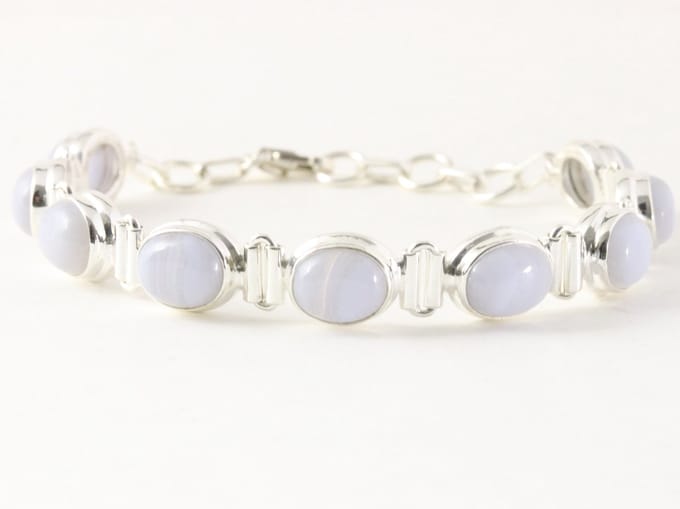 Zware zilveren armband met blauwe lace agaat