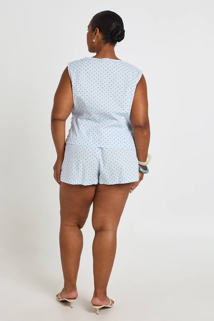 boohoo Dames Plus Polkadot Short | Baby Blue | Maat: 18