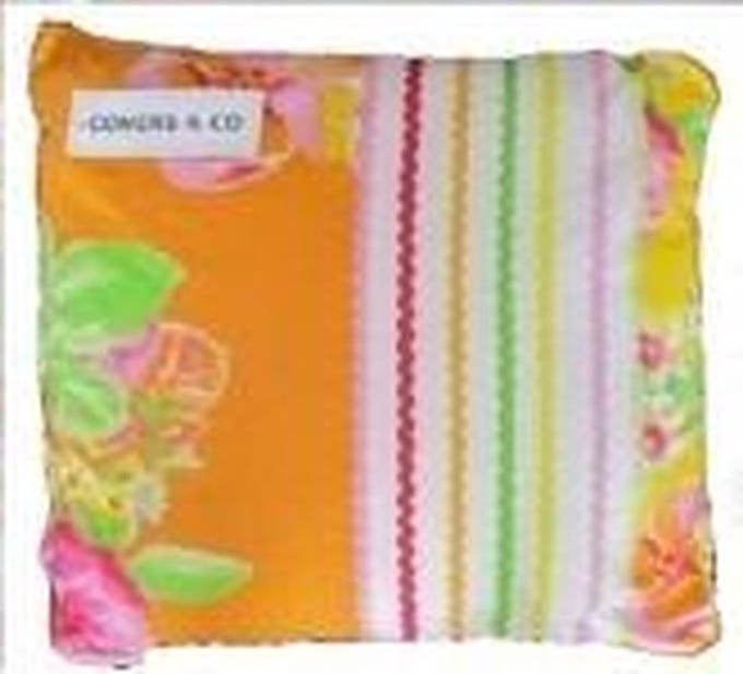 Covers & Co Meribelle Sierkussen - 45x45 cm - Yellow