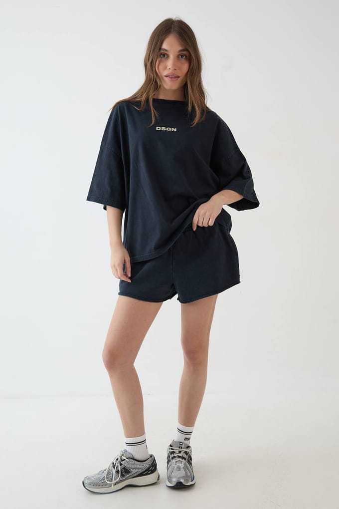 Dames Dsgn Studio Heavyweight Gewassen Oversized T-shirt Met Korte Mouwen | Washed Black | Maat: Medium