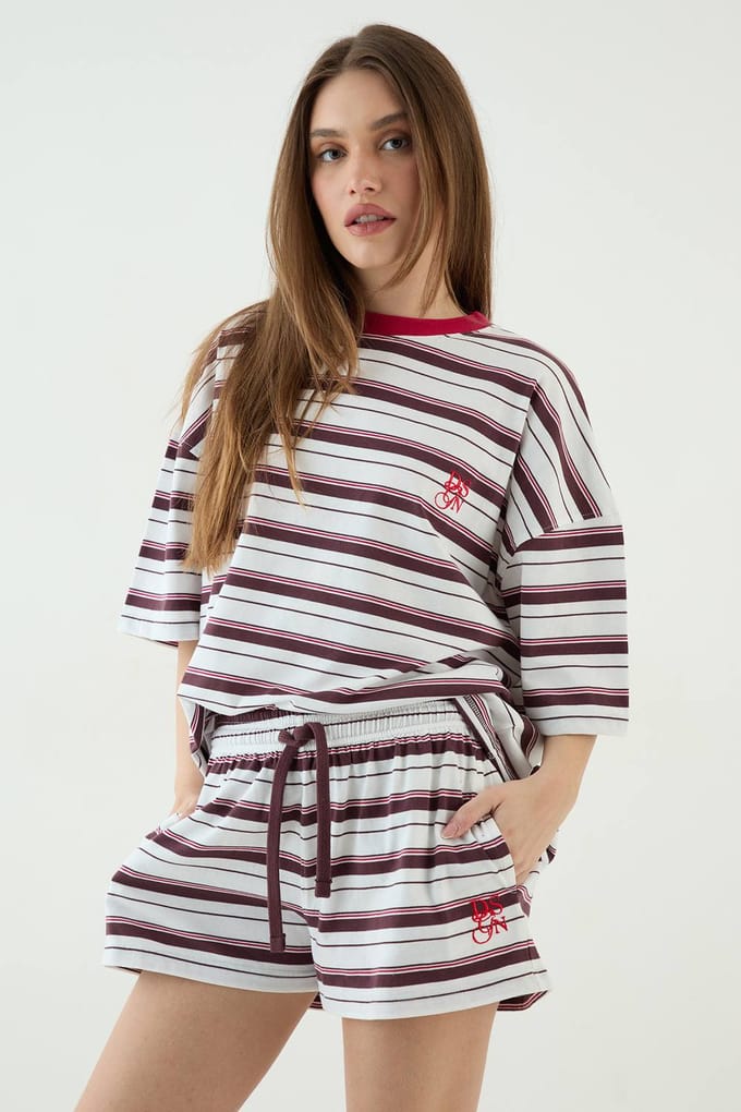 Dames Dsgn Studio Gestreept Contrast Oversized T-shirt Met Korte Mouwen | Ecru | Maat: Medium