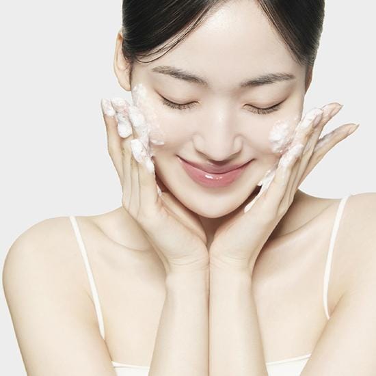 [Sum37] Secret Rice Nuruk Daily Exfoliating Cleanser 120g white