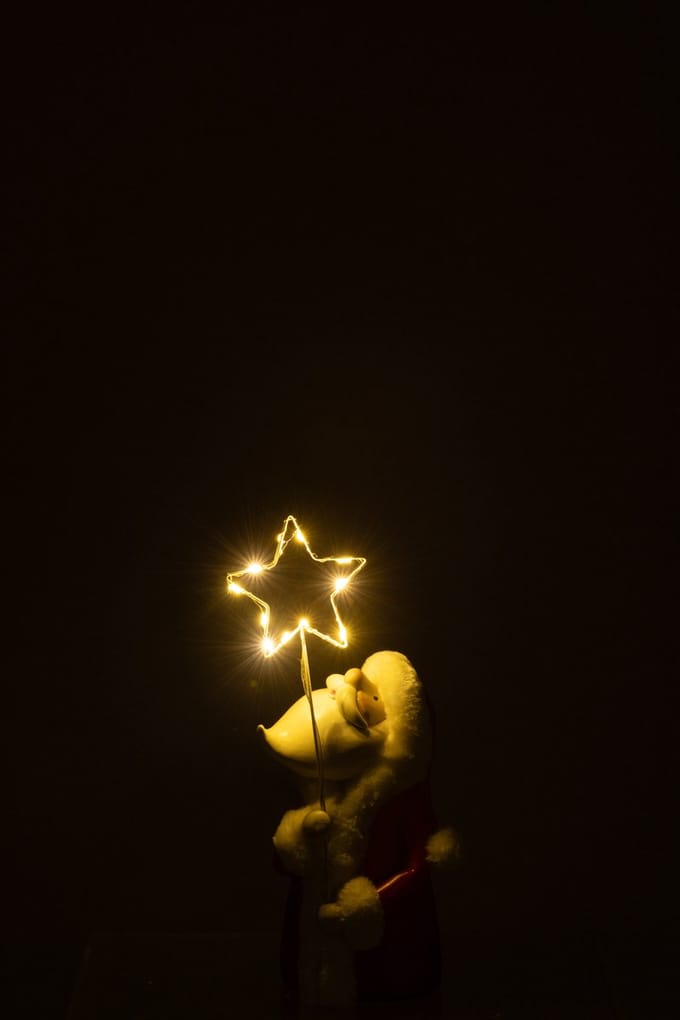 J-Line kerstman Ster - polyresin - wit/rood - small - LED lichtjes