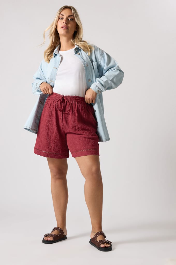 Yours Donkerrode Gehaakte Shorts Size 50-52
