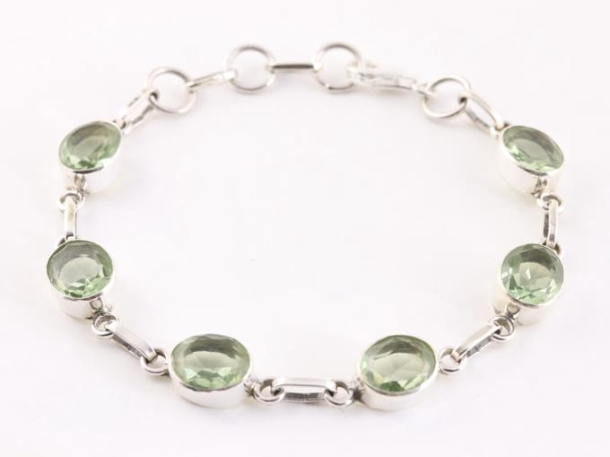 Zilveren armband met groene amethist