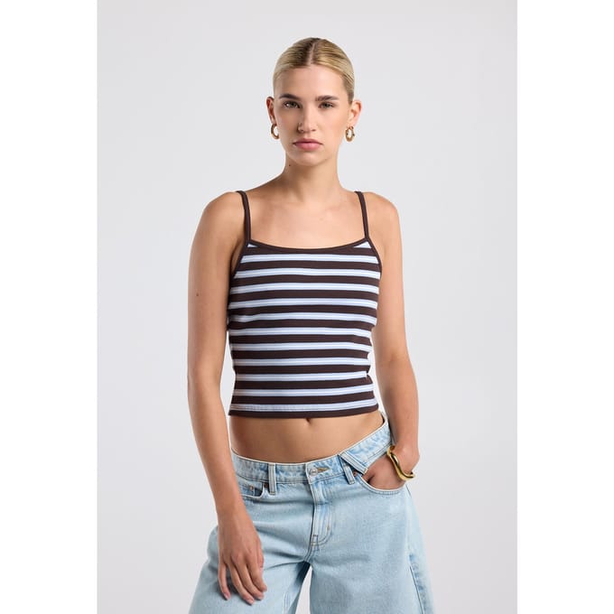 America Today Gami Dark Brown Maat: M | Tops Outlet | Dames | Bruin