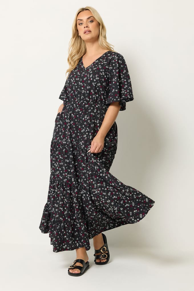 Yours Zwarte Getextureerde Maxijurk Met Fijne Bloemenprint Size 48