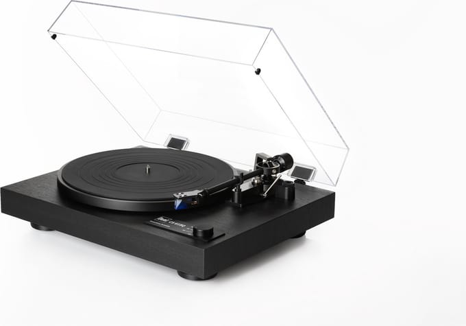 DUAL: CS 618Q Manuele HIFI-Draaitafel - Zwart