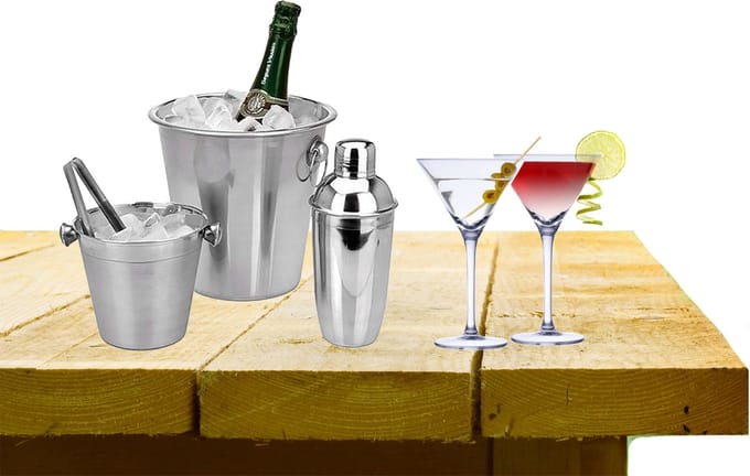 Complete bar set met 4x Martini cocktailglazen en cocktailshaker