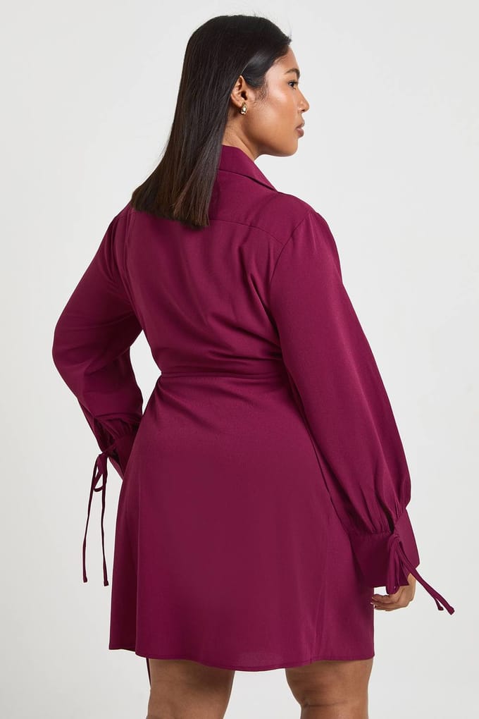 boohoo Dames Plus Geweven Wikkel Strik Midaxi Jurk | Pruim | Maat: 48